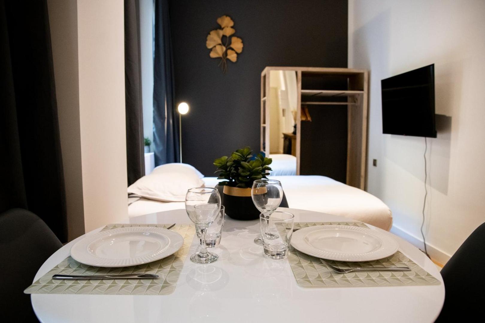 Le St Germain - Petillant Studio Decore Avec Gout En Centre-Ville Лион Экстерьер фото